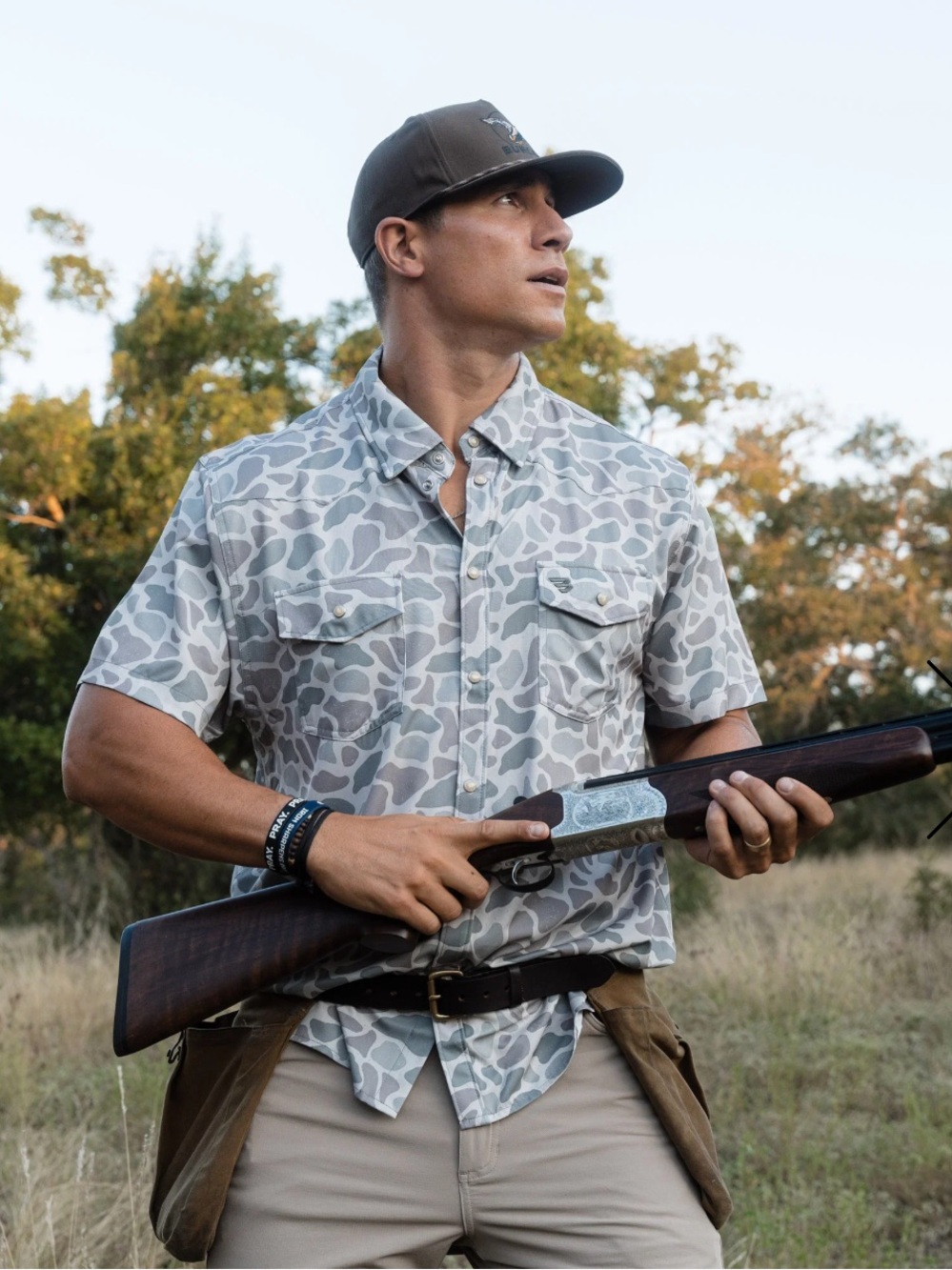 BURLEBO Men's Short-Sleeve Camo Button-Down Shirt - Light Gray